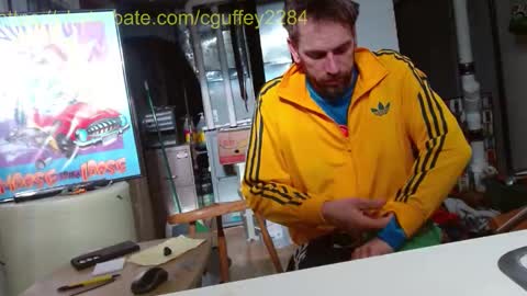 Snapshot of cguffey2284 chatting on 21, 12, 2025 cguffey2284 online show from 21, 12, 2025