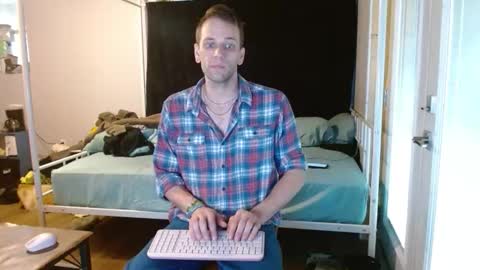 Snapshot of cguffey2284 chatting on 10, 3, 2026 cguffey2284 online show from 10, 3, 2026