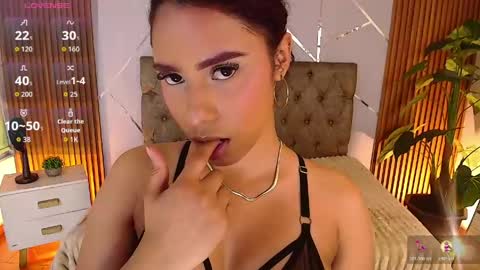 CHAARLOTTEE online show from 21, 5, 2026