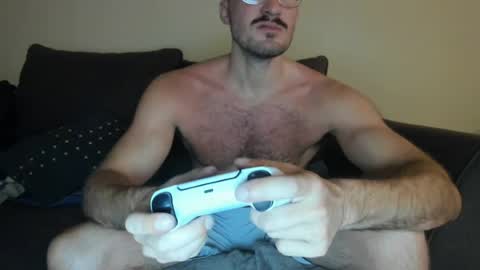 Snapshot of chadpowerz chatting on 7, 7, 2026 Lydong online show from 7, 7, 2026