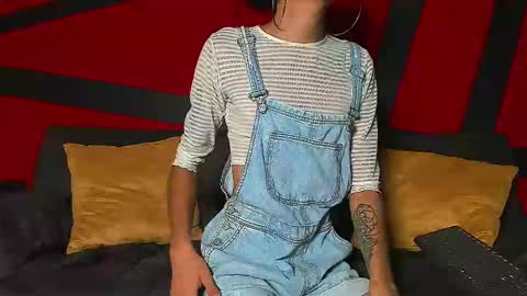 Snapshot of chaminelan chatting on 23, 12, 2024 chaminelan online show from 23, 12, 2024