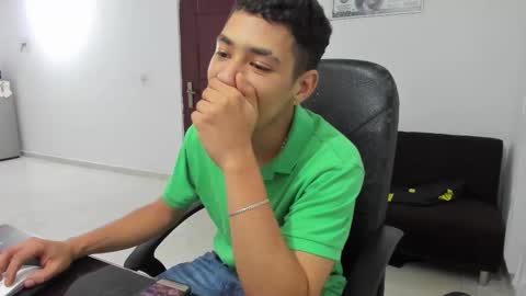 Snapshot of chandler_kenji chatting on 12, 10, 2025 Kenji online show from 12, 10, 2025