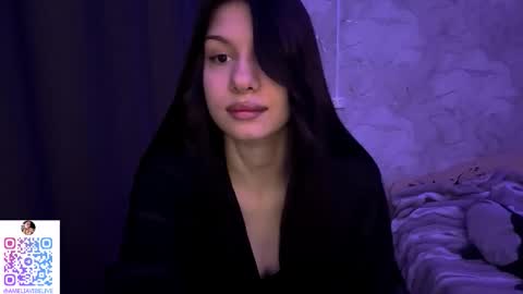 Snapshot of chanel_no_5 chatting on 3, 10, 2025 Amelia online show from 3, 10, 2025