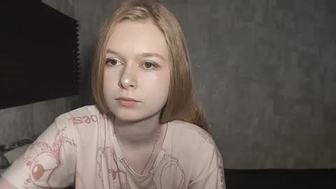 Snapshot of chanelledroz chatting on 11, 2, 2026 Lia online show from 11, 2, 2026