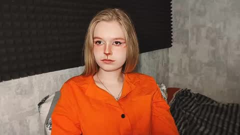 Snapshot of chanelledroz chatting on 19, 3, 2026 Lia online show from 19, 3, 2026