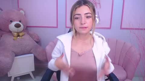 channel_blonde_a online show from 5, 12, 2024