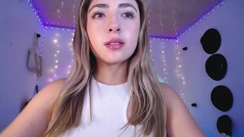 channel_blonde_a online show from 12, 3, 2025