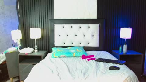 channel_hs online show from 2, 10, 2025