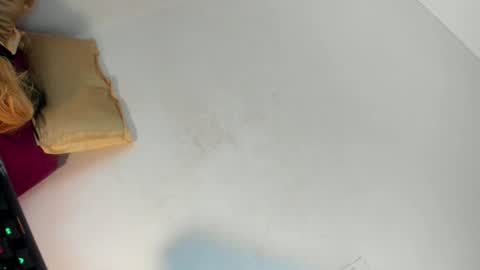 chantal_fuck online show from 23, 7, 2026