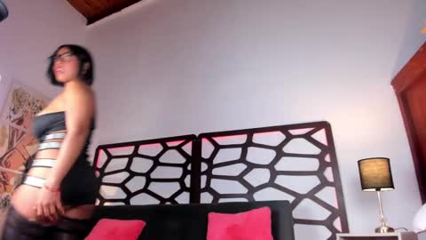   online show from 15, 1, 2025