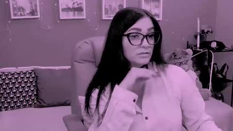 The Queen online show from 7, 3, 2026