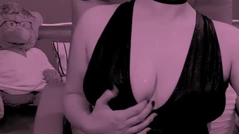 Snapshot of chantallovely chatting on 31, 3, 2026 The Queen online show from 31, 3, 2026