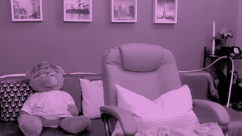 Snapshot of chantallovely chatting on 1, 4, 2026 The Queen online show from 1, 4, 2026