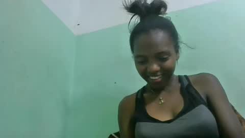Snapshot of chanteuse655720 chatting on 17, 6, 2026 chanteuse655720 online show from 17, 6, 2026