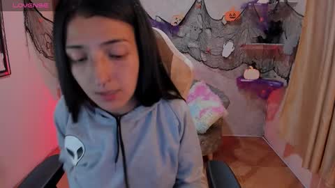 Violeta online show from 28, 10, 2025