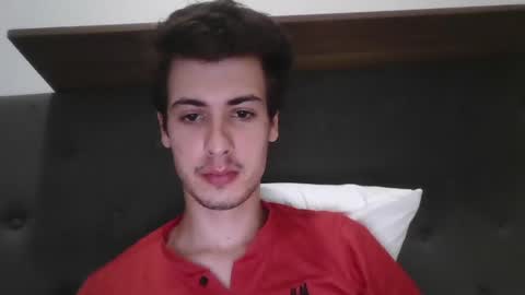 Snapshot of charismaticcharm chatting on 5, 1, 2025 charismaticcharm online show from 5, 1, 2025