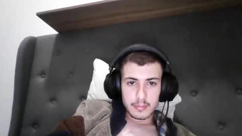 Snapshot of charismaticcharm chatting on 15, 1, 2025 charismaticcharm online show from 15, 1, 2025