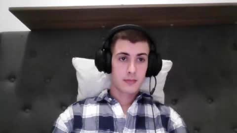 Snapshot of charismaticcharm chatting on 16, 1, 2025 charismaticcharm online show from 16, 1, 2025