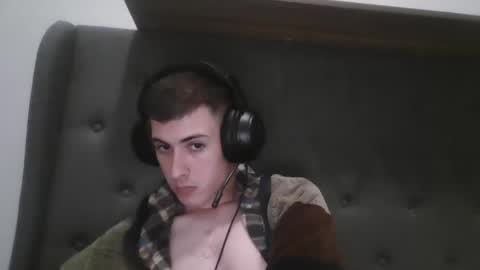 Snapshot of charismaticcharm chatting on 17, 1, 2025 charismaticcharm online show from 17, 1, 2025