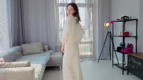 Snapshot of charlenawinzer chatting on 27, 7, 2026 ALIA online show from 27, 7, 2026