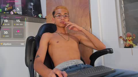 Charles Russo online show from 17, 1, 2025