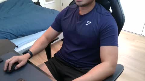 charliekkw online show from 2, 3, 2025