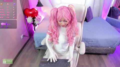 Snapshot of charloottee_1 chatting on 4, 2, 2025 Char 3 Lets go for the 100 Thumb-Up online show from 4, 2, 2025