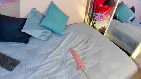 Snapshot of charloottee_1 chatting on 1, 3, 2025 Char 3 Lets go for the 100 Thumb-Up online show from 1, 3, 2025