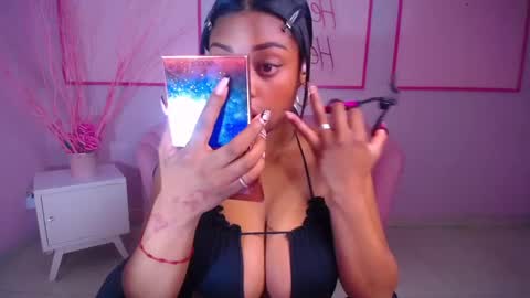 Snapshot of charlote_fun_a chatting on 24, 1, 2025 Charlote  online show from 24, 1, 2025