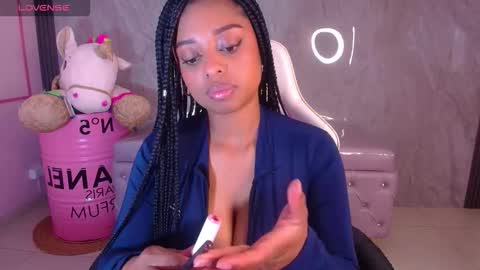 Snapshot of charlote_fun_a chatting on 24, 10, 2025 Charlote  online show from 24, 10, 2025