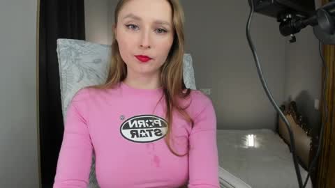 CharlottaWells online show from 10, 4, 2026
