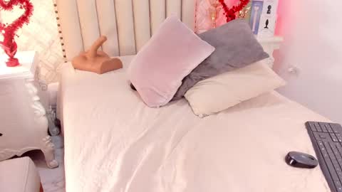   Charlotte  online show from 15, 2, 2025