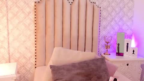   Charlotte  online show from 16, 2, 2025