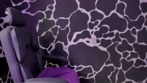 Charlotte Demony online show from 17, 4, 2026