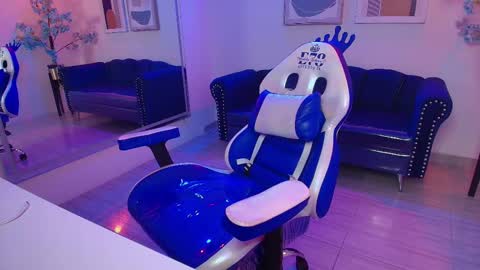 Charlotte online show from 22, 2, 2025