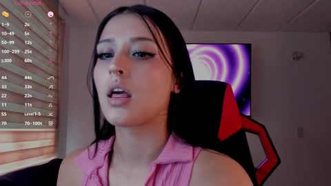 Snapshot of charlotte_greys chatting on 24, 9, 2025 Charlotte  online show from 24, 9, 2025