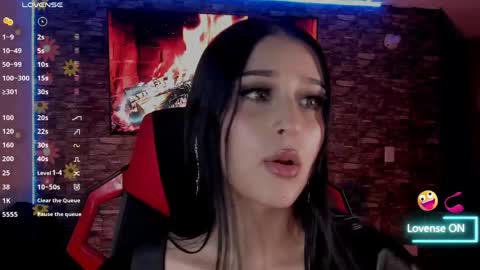 Snapshot of charlotte_greys chatting on 13, 4, 2026 Charlotte online show from 13, 4, 2026
