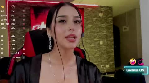 Snapshot of charlotte_greys chatting on 25, 4, 2026 Charlotte online show from 25, 4, 2026