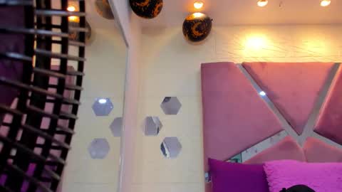 Charlotte Icee online show from 7, 11, 2025