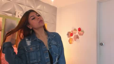 Charlotte Icee online show from 9, 1, 2026