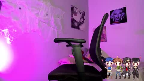 Snapshot of charlotte_joestar chatting on 21, 10, 2025 Charlie  online show from 21, 10, 2025