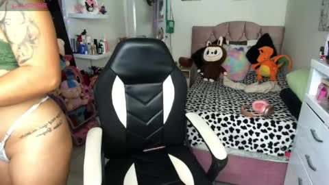Snapshot of charlotte_queen20 chatting on 29, 4, 2026 Charlotte online show from 29, 4, 2026