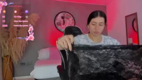 Charlottee online show from 19, 6, 2026