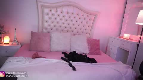 Snapshot of charlottejackson chatting on 19, 2, 2025 ill be online tomorrow December 1st online show from 19, 2, 2025