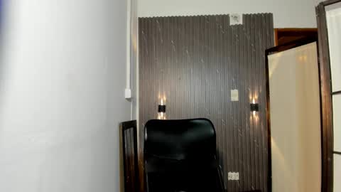 Snapshot of charlotteking8 chatting on 8, 3, 2026 charlotteking8 online show from 8, 3, 2026