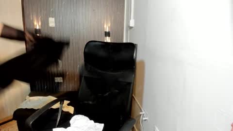 Snapshot of charlotteking8 chatting on 9, 3, 2026 charlotteking8 online show from 9, 3, 2026