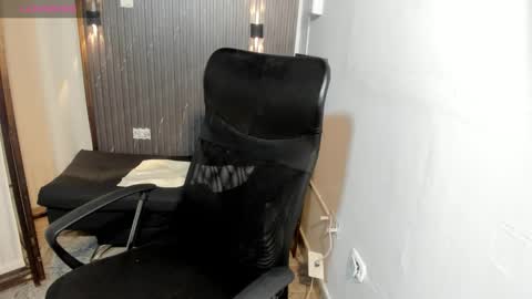 Snapshot of charlotteking8 chatting on 10, 3, 2026 charlotteking8 online show from 10, 3, 2026