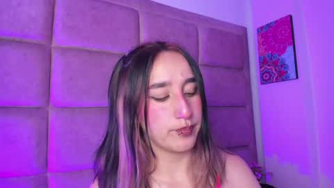 charlottestuart_ online show from 9, 5, 2026