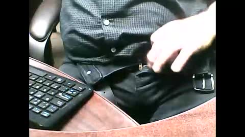 Snapshot of charmeur2672 chatting on 18, 9, 2025 charmeur2672 online show from 18, 9, 2025