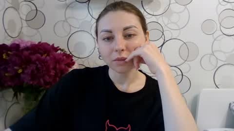 Snapshot of charming__chick chatting on 13, 6, 2026 charming__chick online show from 13, 6, 2026